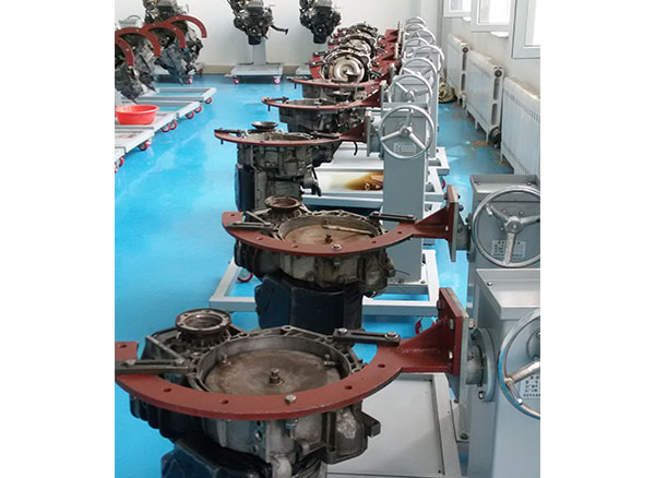 FZC-3F型發(fā)動(dòng)機翻轉架